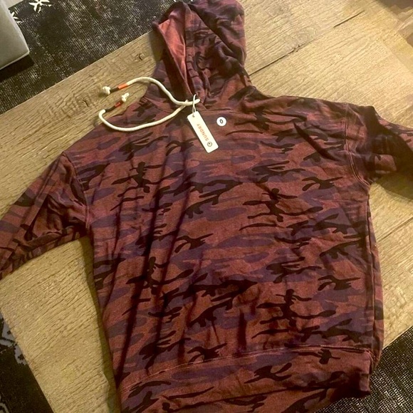 Sundry Camo Hoodie. - Picture 6 of 7